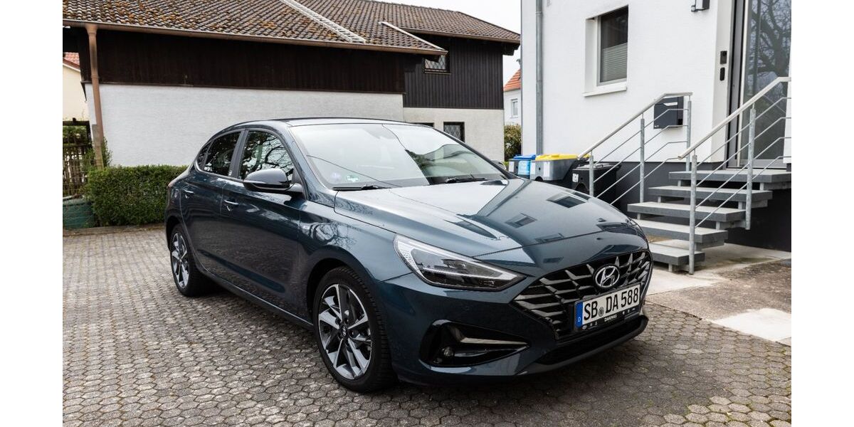 Hyundai i30 51.400 km 19.900 &euro; Saarbrücken 66133