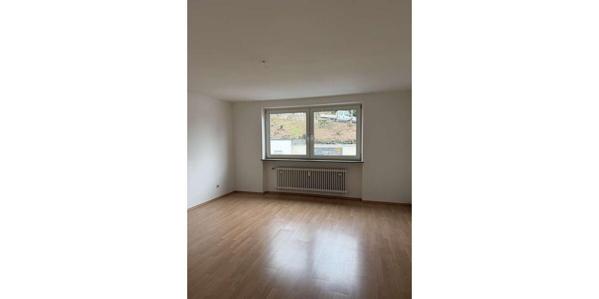Etagenwohnung Saarbrücken St. Arnual - 3 Zimmer, 70 m&sup2;, 750&euro; | Angebot:25415947