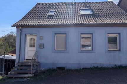 Haus Schiffweiler - 4 Zimmer, 104 m&sup2;, 156.000&euro; | Angebot:26556530