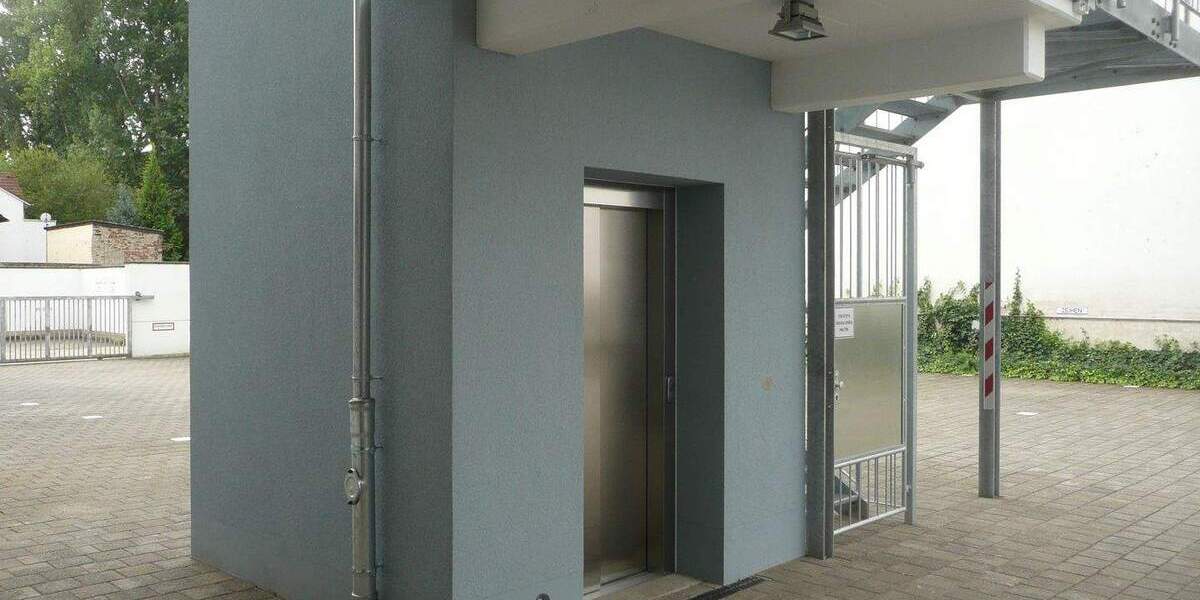 Gewerbeobjekt Saarbrücken Malstatt - 7 Zimmer, 200 m&sup2;, 1.741&euro; | Angebot:25666347