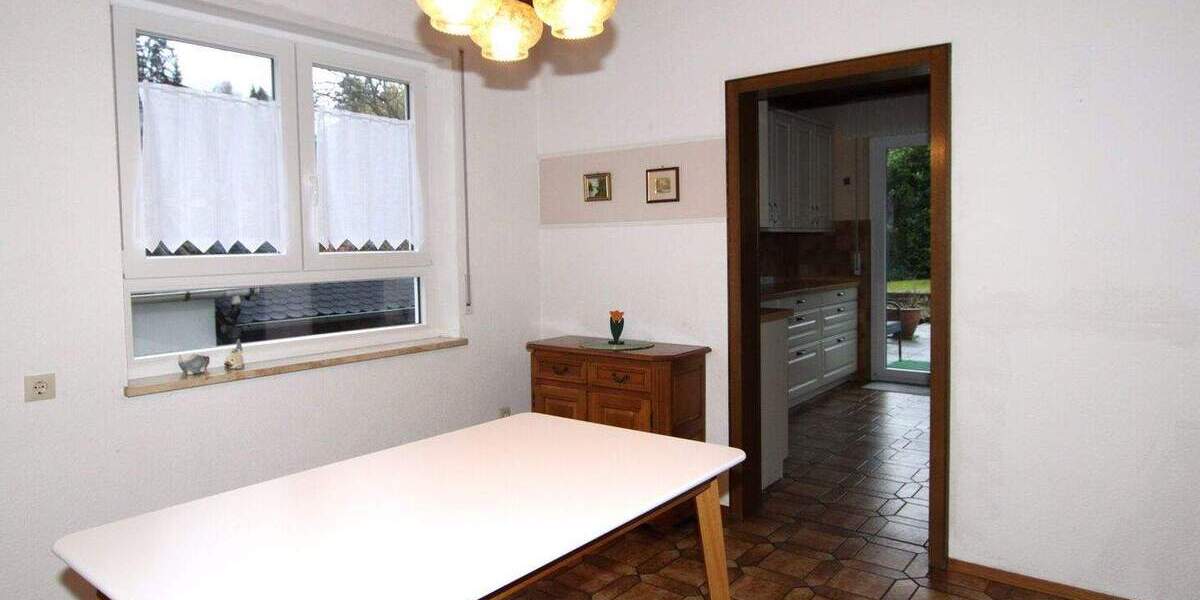 Mehrfamilienhaus, Wohnhaus Rodalben - 7 Zimmer, 240 m&sup2;, 420.000&euro; | Angebot:25707696