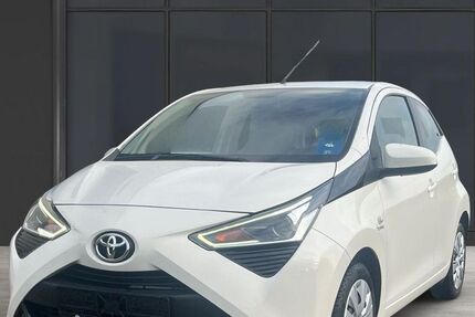 Toyota Aygo (X) 25.178 km 10.990 &euro; Heusweiler 66265