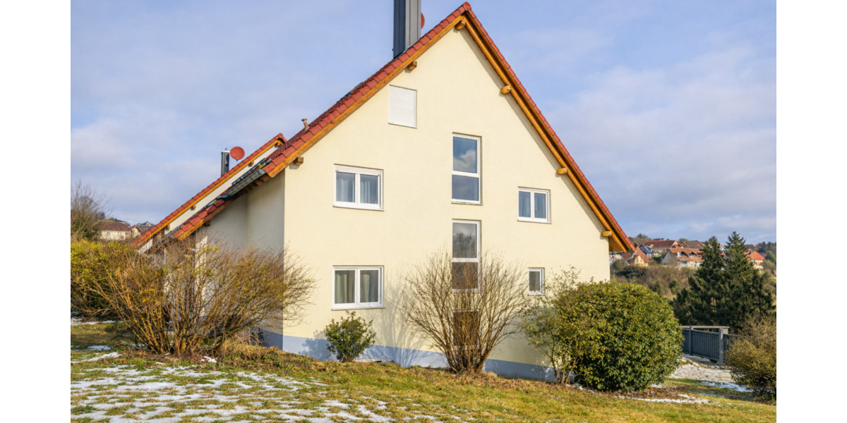 Einfamilienhaus Weselberg - 9 Zimmer, 335 m&sup2;, 498.000&euro; | Angebot:25744092