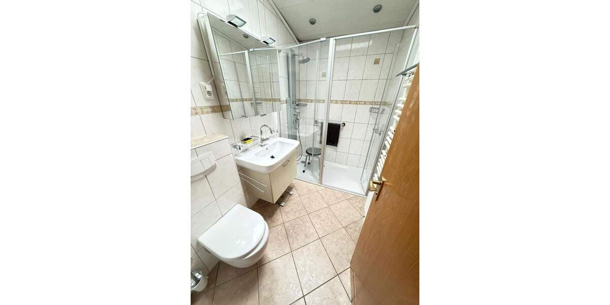 Einfamilienhaus Saarbrücken Eschberg - 5 Zimmer, 140 m&sup2;, 330.000&euro; | Angebot:25818416