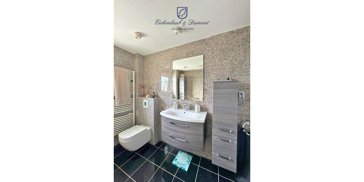 Mehrfamilienhaus, Wohnhaus Saarbrücken / Brebach Brebach-Fechingen - 9 Zimmer, 221 m&sup2;, 469.000&euro; | Angebot:26247471