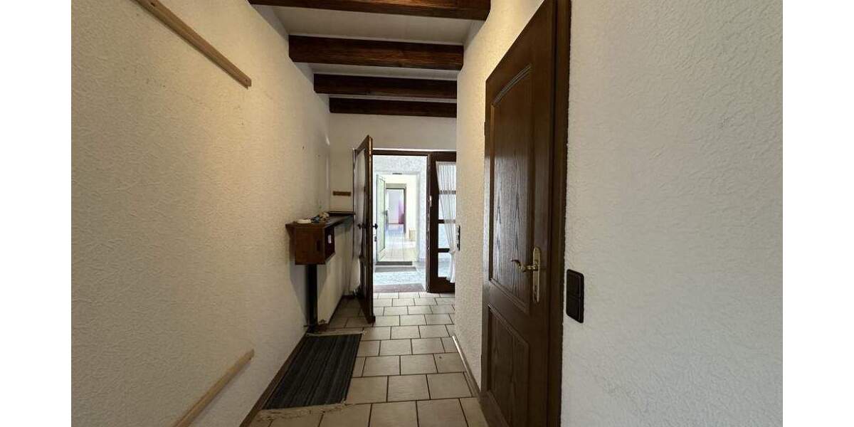 Mehrfamilienhaus, Wohnhaus Merzalben - 8 Zimmer, 255 m&sup2;, 239.000&euro; | Angebot:25821371