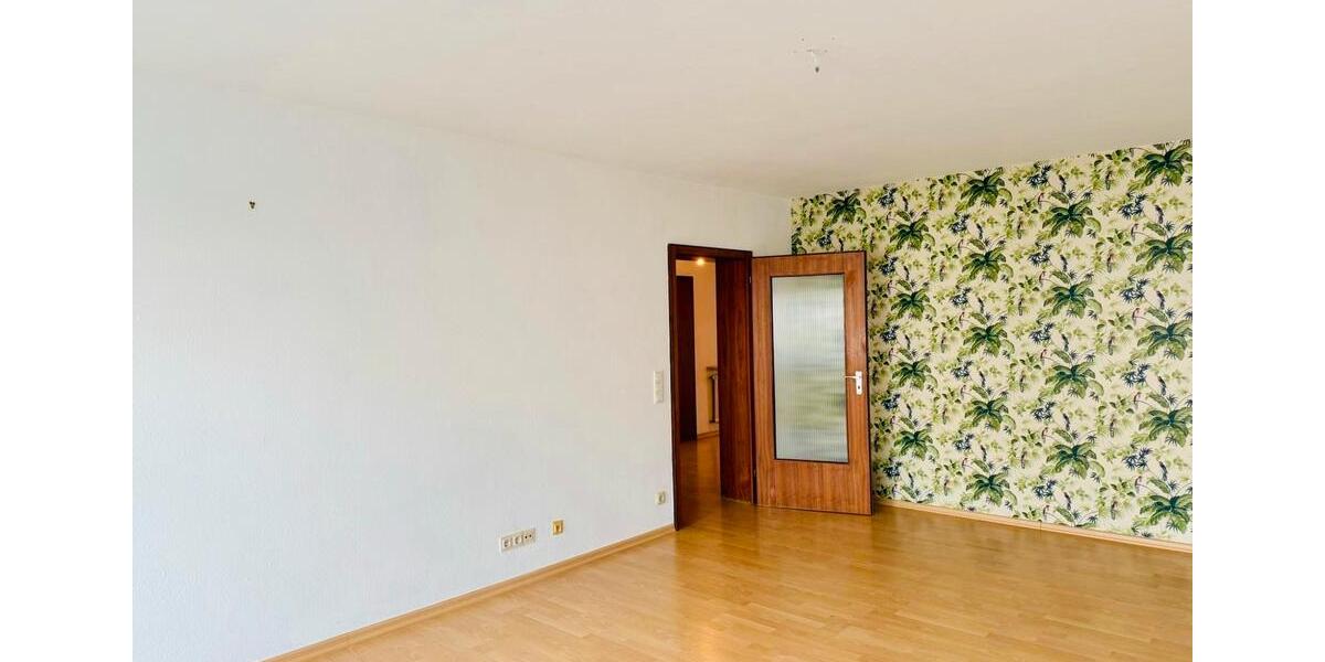 Etagenwohnung Saarbrücken Kieselhumes - 3.5 Zimmer, 86 m&sup2;, 1.080&euro; | Angebot:25568385