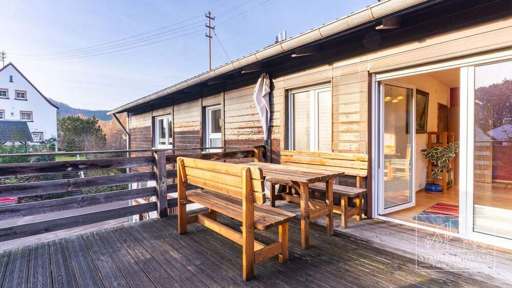 Einfamilienhaus Merzalben - 9 Zimmer, 220 m&sup2;, 319.500&euro; | Angebot:25733495