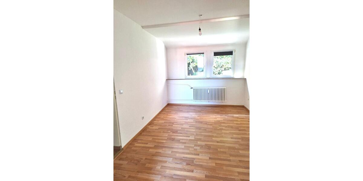 Etagenwohnung Saarbrücken St. Arnual - 4 Zimmer, 77 m&sup2;, 165.000&euro; | Angebot:25888172