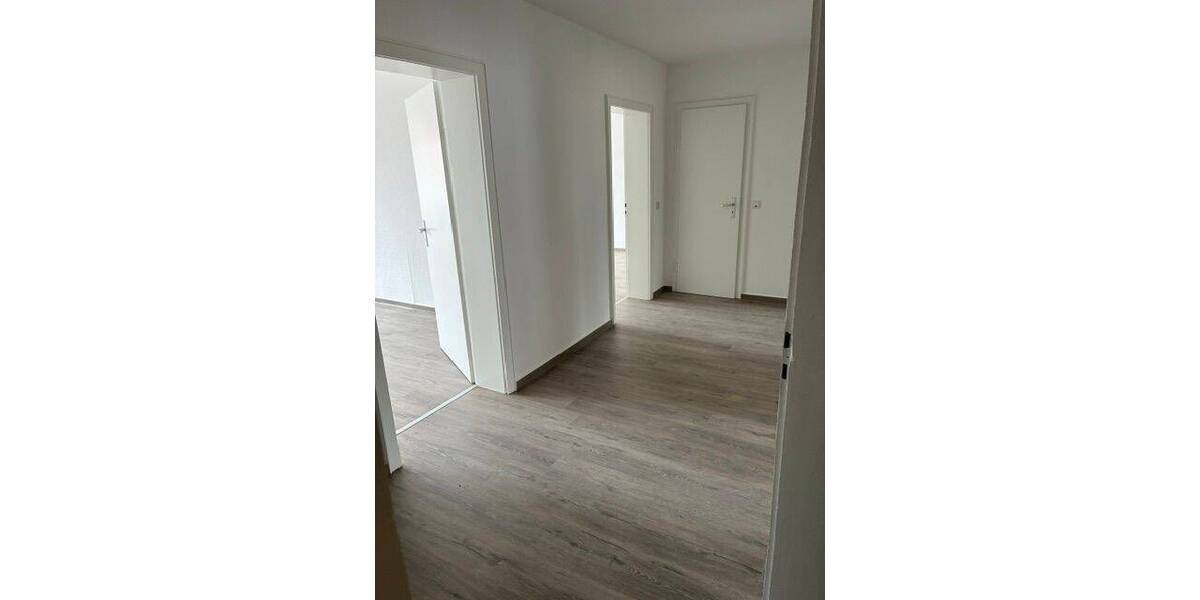 Etagenwohnung Saarbrücken St Johann - 3 Zimmer, 80 m&sup2;, 720&euro; | Angebot:26867010