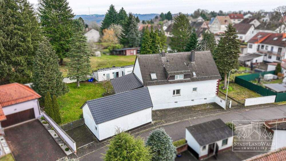 Einfamilienhaus Schweix - 9 Zimmer, 222 m&sup2;, 269.750&euro; | Angebot:25798626