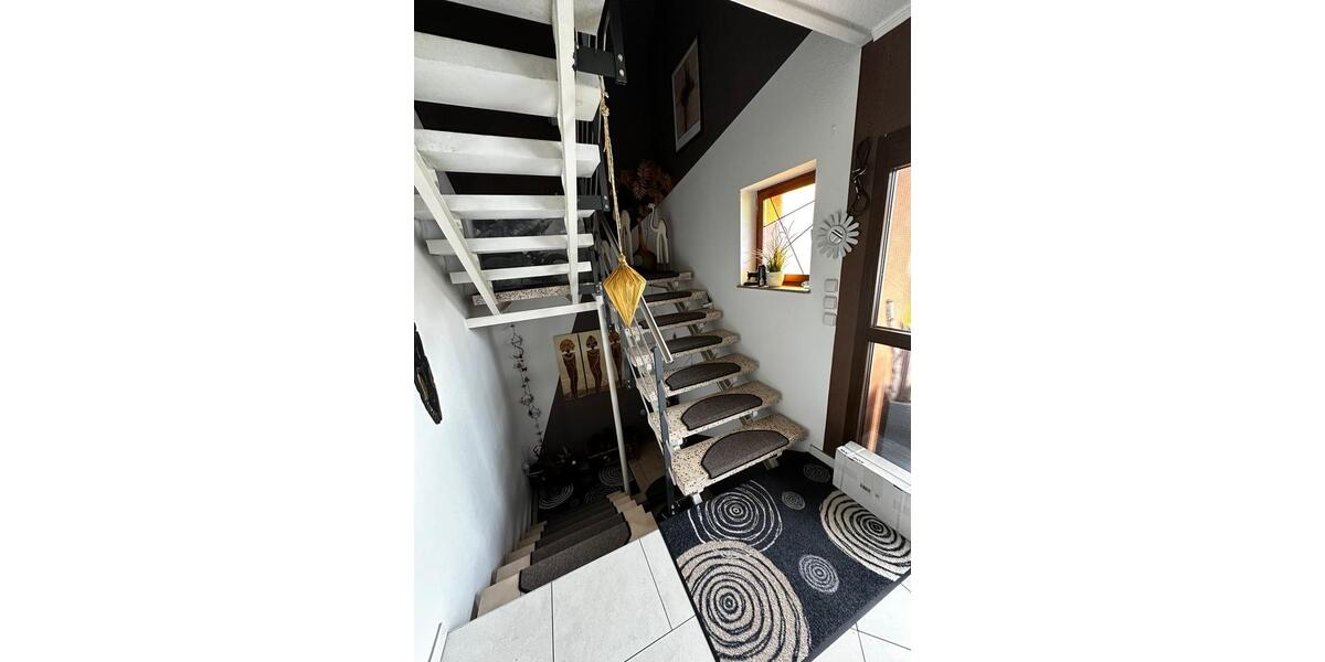 Einfamilienhaus Namborn - 11 Zimmer, 190 m&sup2;, 270.000&euro; | Angebot:25378859