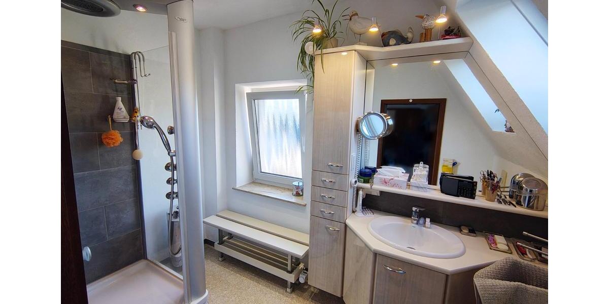 Einfamilienhaus Eppelborn - 4 Zimmer, 105 m&sup2;, 185.000&euro; | Angebot:25790400