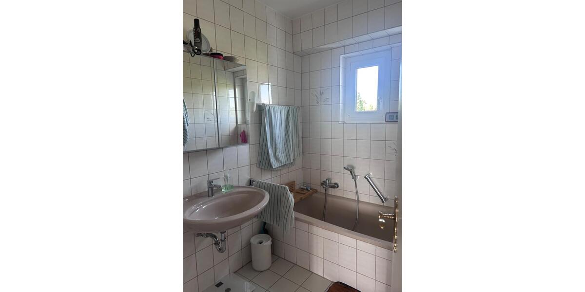 Etagenwohnung Saarbrücken - 3.5 Zimmer, 90 m&sup2;, 275.000&euro; | Angebot:27108745