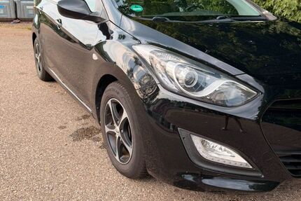 Hyundai i30 123.266 km 5.600 &euro; Quierschied 66287