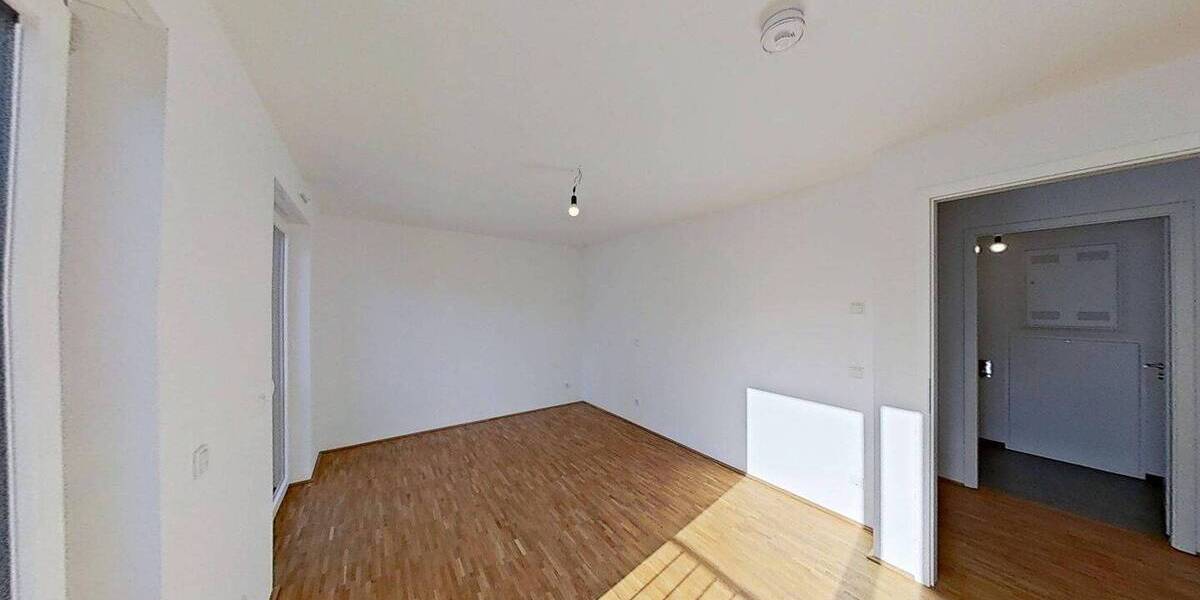 Etagenwohnung Saarbrücken St Johann - 2 Zimmer, 80 m&sup2;, 1.100&euro; | Angebot:26833887