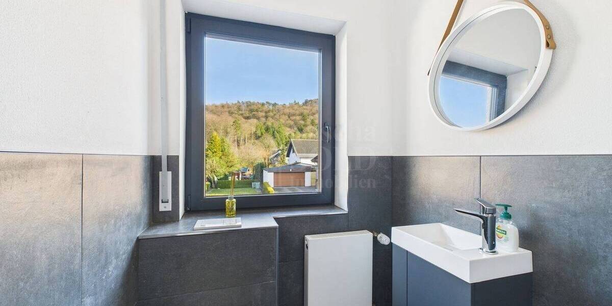 Hochwertige Wohnung mit 4 Zimmer, Loggia, Stellplatz in Kirkel-Neuhäusel - Etagenwohnung Kirkel Kirkel-Neuhäusel | Angebot:26120748