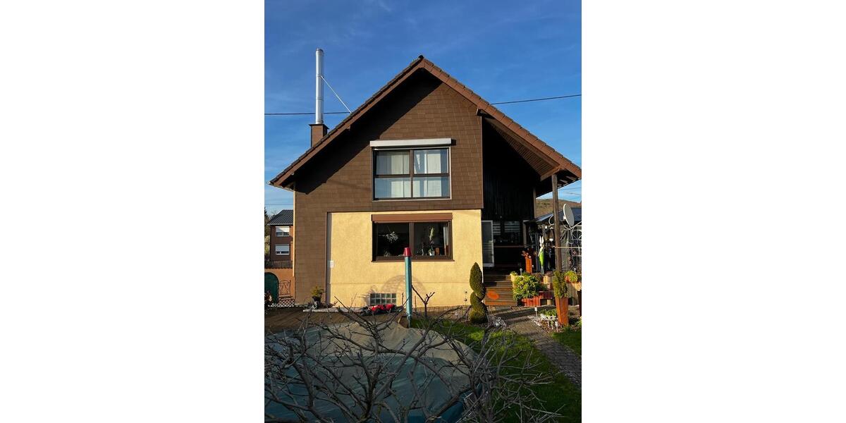 Einfamilienhaus Namborn - 11 Zimmer, 190 m&sup2;, 270.000&euro; | Angebot:25378859