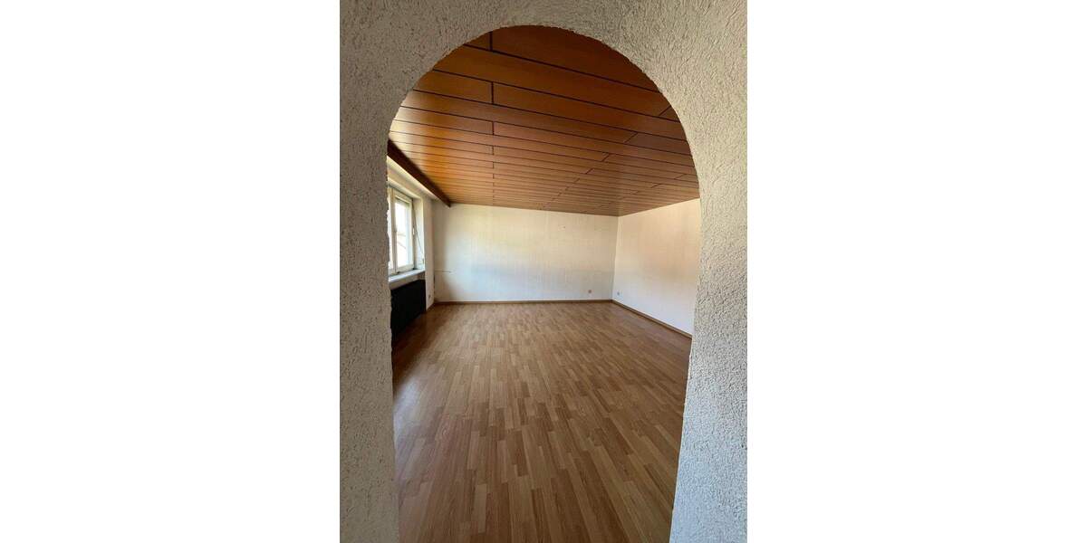 Einfamilienhaus Spiesen-Elversberg Elversberg - 7 Zimmer, 150 m&sup2;, 135.000&euro; | Angebot:25877225