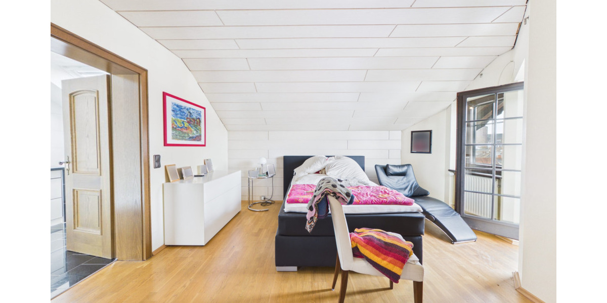 Freistehendes Einfamilienhaus mit Einliegerwohnung auf weitläufigem Grundstück mit Panoramablick - Einfamilienhaus Sankt Ingbert St. Ingbert | Angebot:26178655