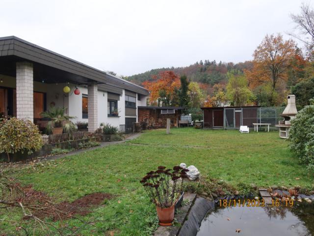 Bungalow, Bauhausstil, in bevorzugter uninaher Wohnlage - Einfamilienhaus Homburg | Angebot:20766295