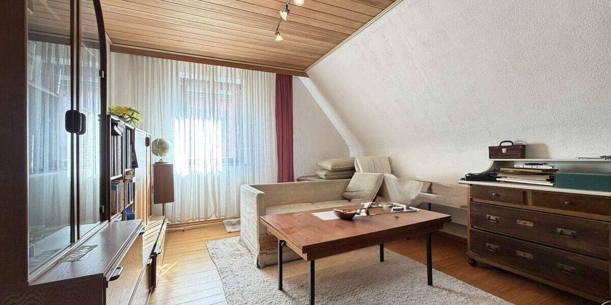 Einfamilienhaus Ottweiler - 6 Zimmer, 152 m&sup2;, 197.000&euro; | Angebot:25744090