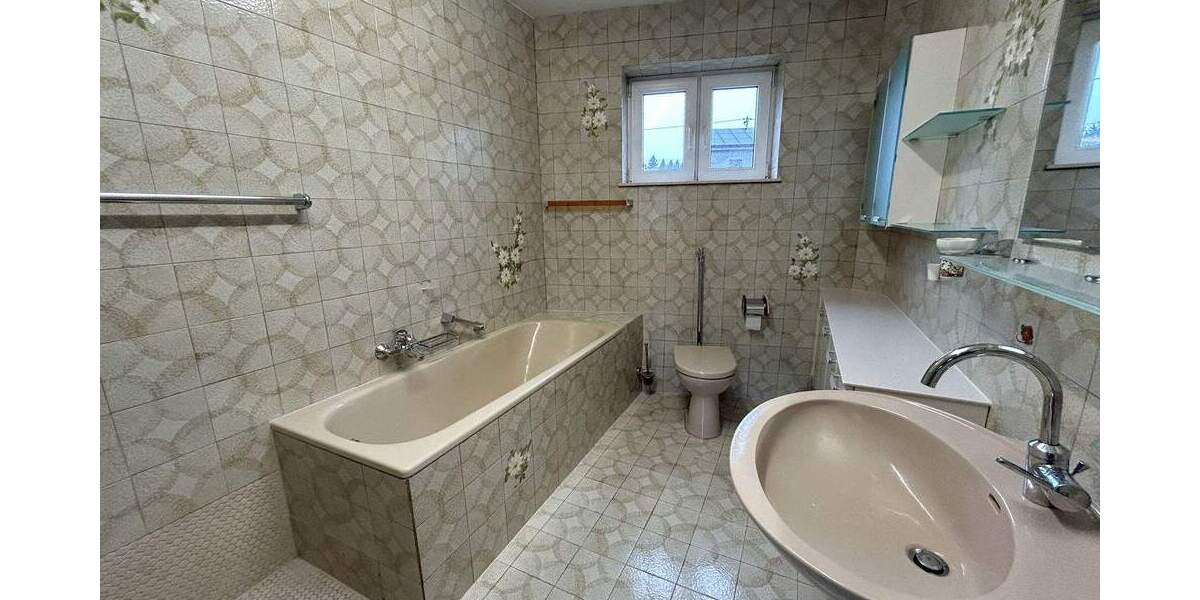 Mehrfamilienhaus, Wohnhaus Merchweiler - 1 Zimmer, 332 m&sup2;, 325.000&euro; | Angebot:25741215