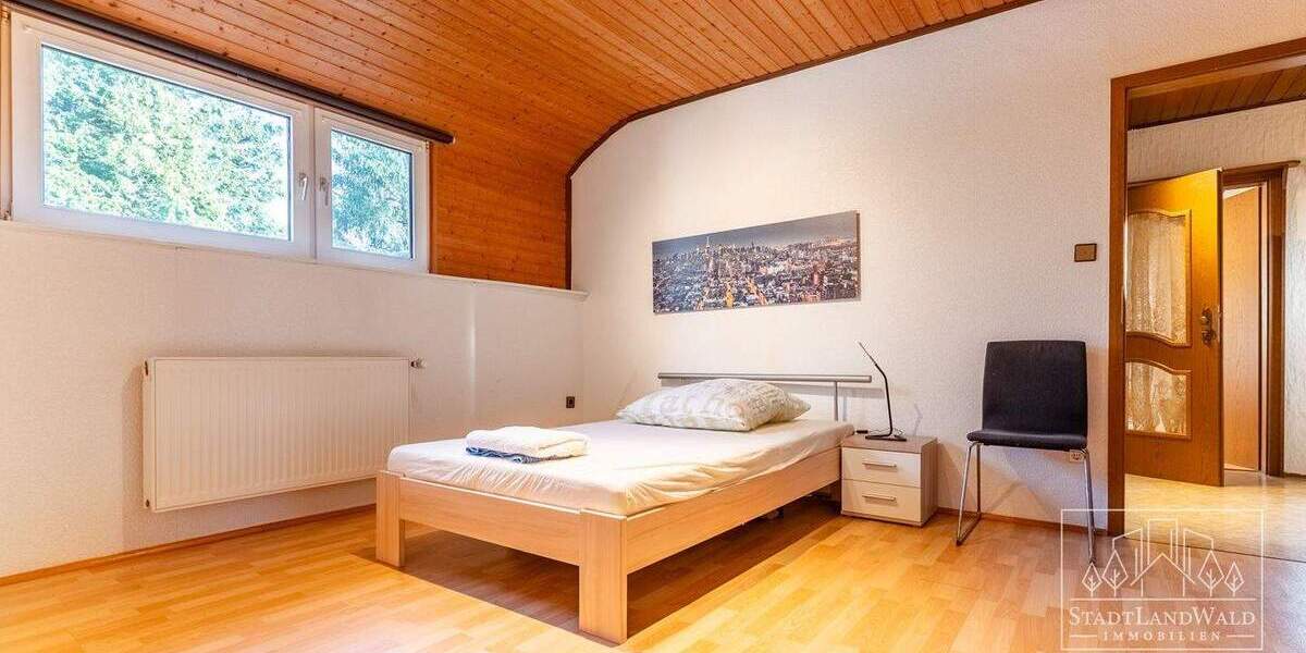 Einfamilienhaus Schweix - 9 Zimmer, 222 m&sup2;, 269.750&euro; | Angebot:25798626