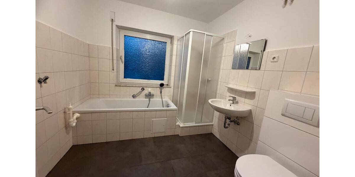 Etagenwohnung Saarbrücken Eschberg - 2 Zimmer, 66 m&sup2;, 627&euro; | Angebot:25178320