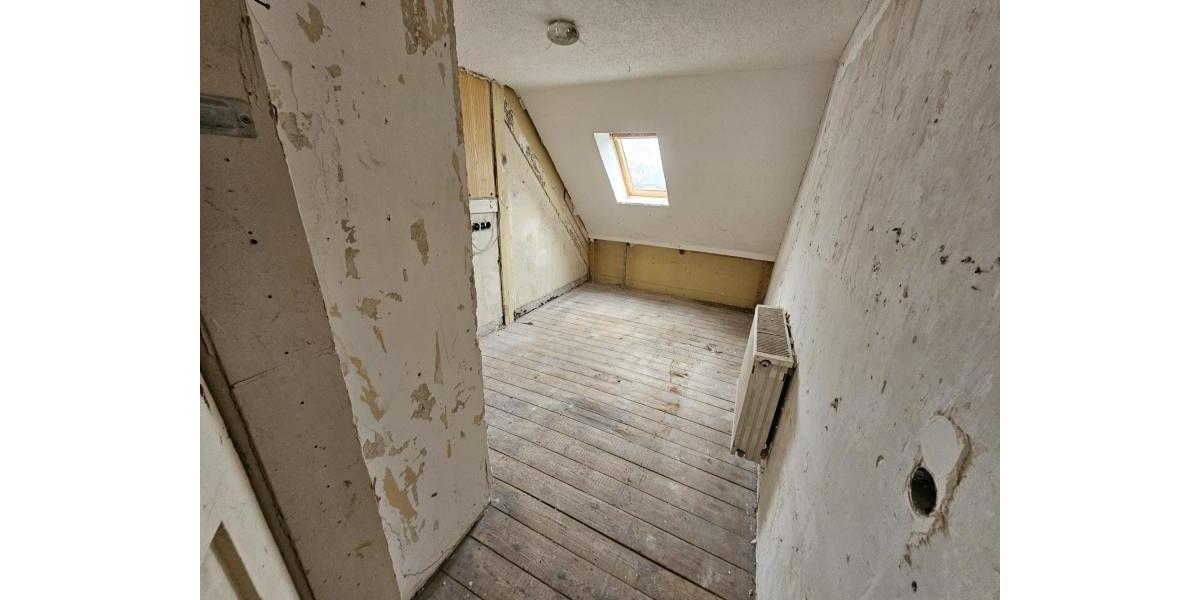 ObjNr:19582 - Renovierungsbedürftiges 4 Fam.-Mehrfamilienhaus in zentraler Lage - Zweifamilienhaus Pirmasens Fehrbach | Angebot:17823307