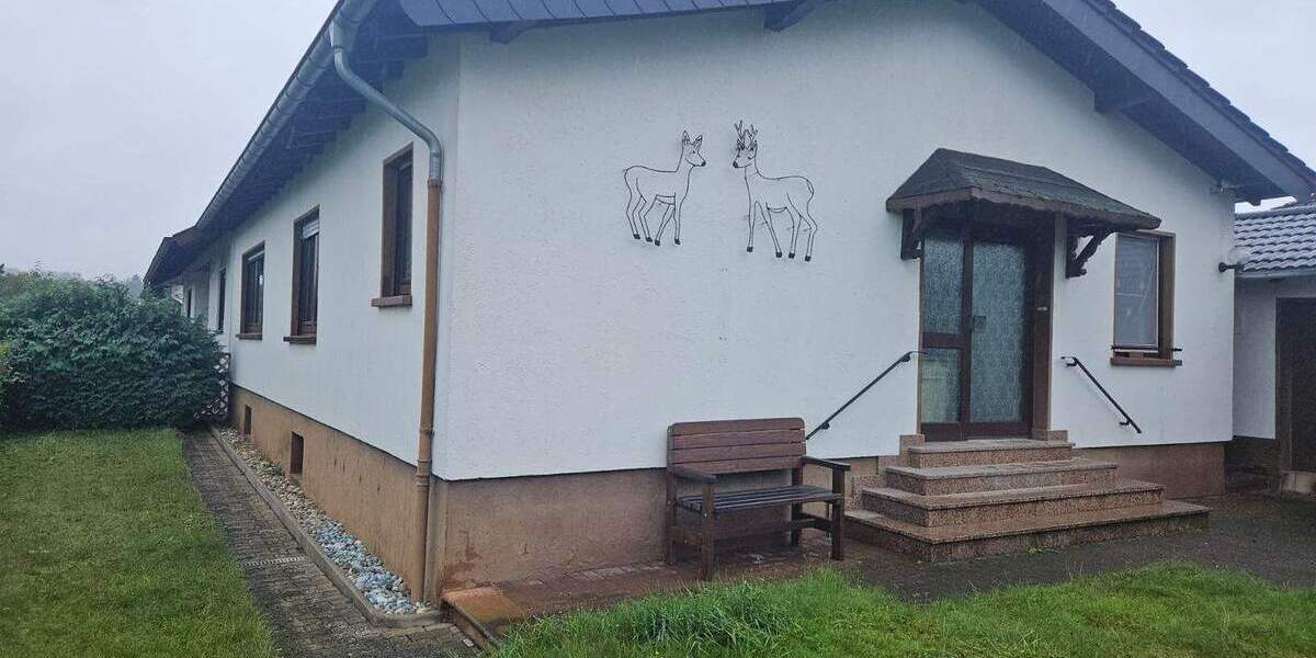 Bungalow Blieskastel - 4 Zimmer, 97 m&sup2;, 265.000&euro; | Angebot:25780466