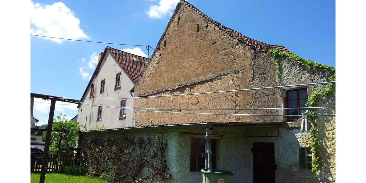 Einfamilienhaus Blieskastel - 9 Zimmer, 220 m&sup2;, 159.000&euro; | Angebot:24735444