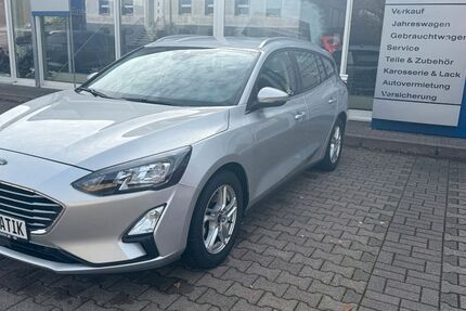 Ford Focus 42.500 km 19.800 &euro; Hornbach 66500