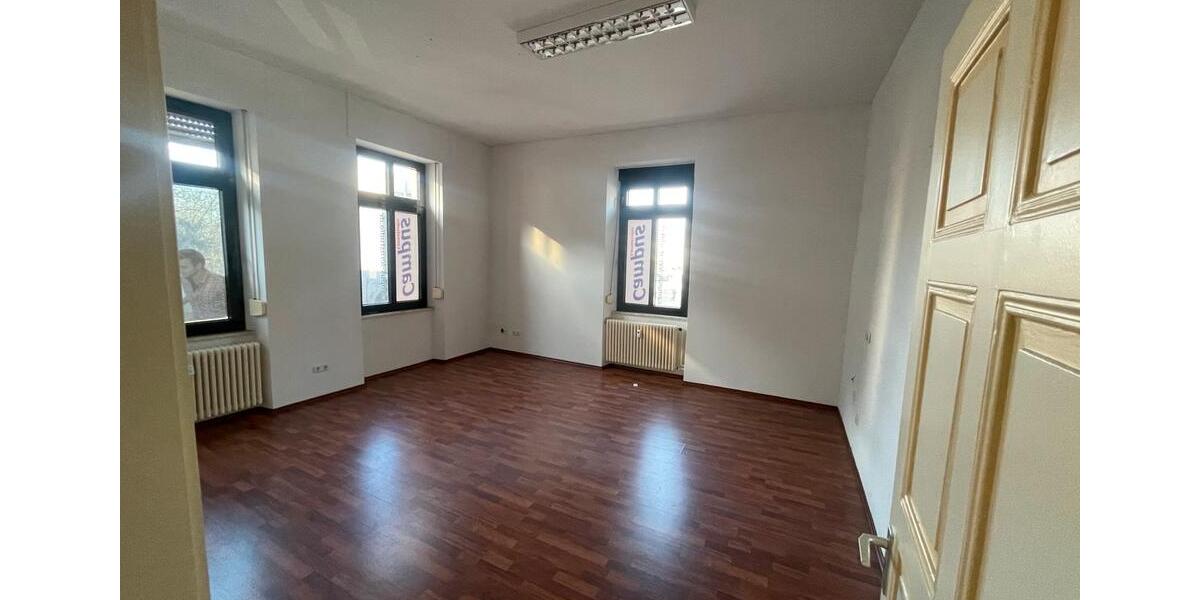 Etagenwohnung Sankt Wendel - 7 Zimmer, 134 m&sup2;, 1.200&euro; | Angebot:25224735