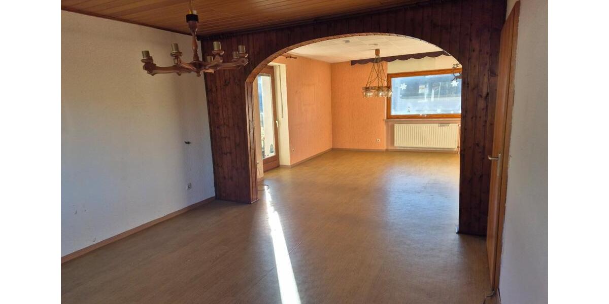 Einfamilienhaus Neunkirchen Heinitz - 5 Zimmer, 125 m&sup2;, 90.000&euro; | Angebot:25126497