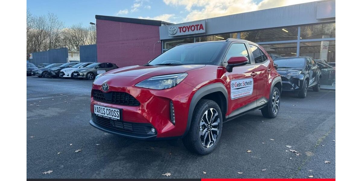 Toyota Yaris Cross 3.500 km 30.260 &euro; Schiffweiler 66578