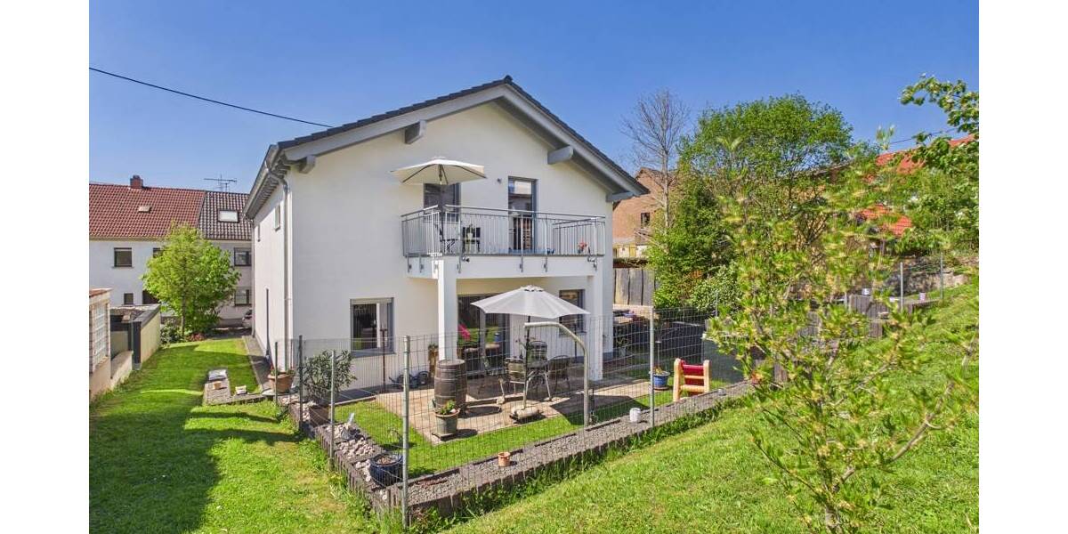 Mehrfamilienhaus, Wohnhaus Illingen / Hüttigweiler Hüttigweiler - 6 Zimmer, 181 m&sup2;, 580.000&euro; | Angebot:26500250