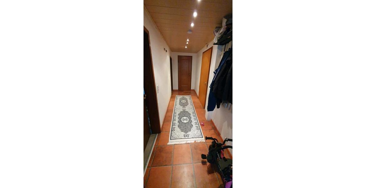 Etagenwohnung Neunkirchen - 4 Zimmer, 94 m&sup2;, 97.000&euro; | Angebot:26236981