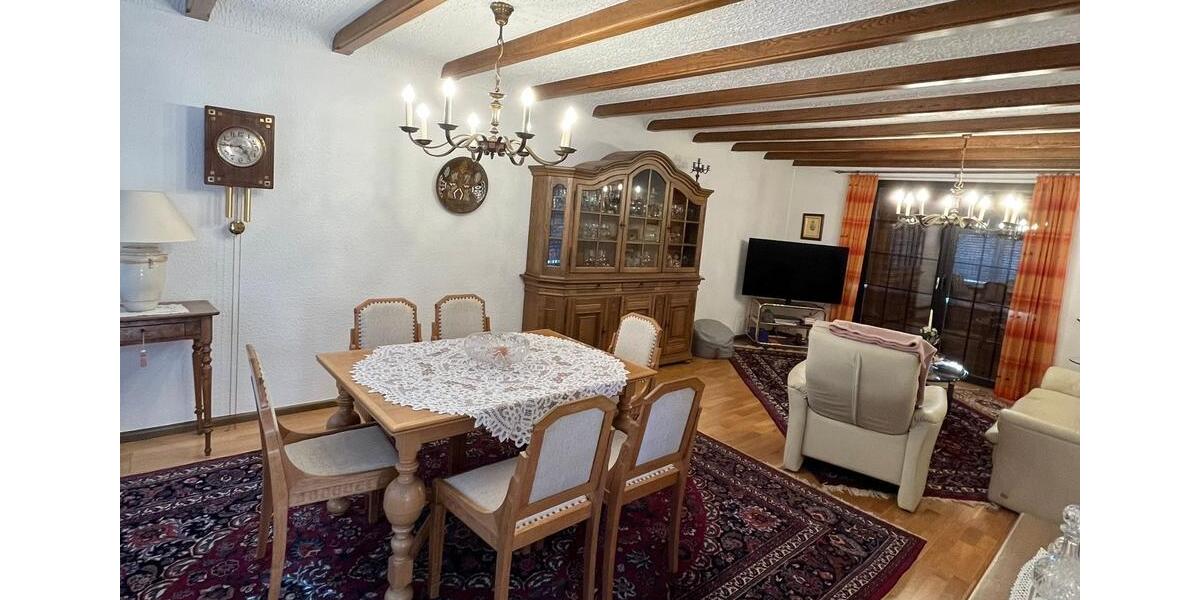 Einfamilienhaus Kirkel - 7 Zimmer, 150 m&sup2;, 320.000&euro; | Angebot:26122621