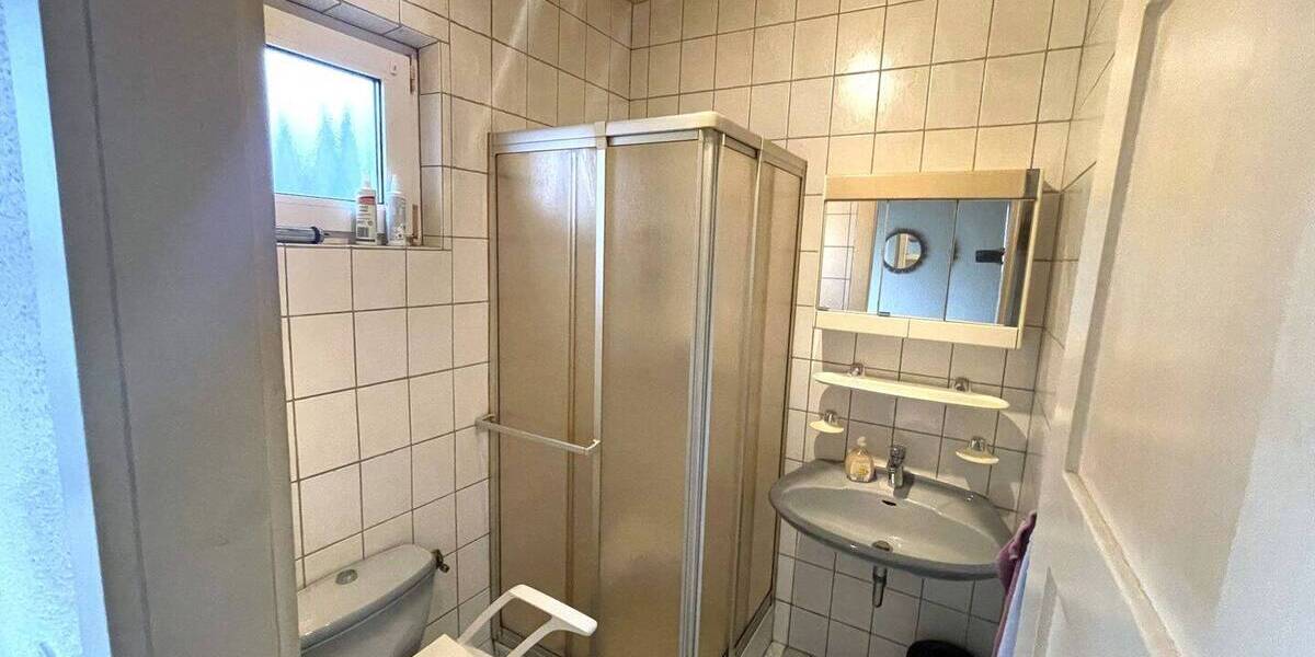 Einfamilienhaus Saarbrücken / Brebach Brebach-Fechingen - 3 Zimmer, 72 m&sup2;, 130.000&euro; | Angebot:25674609