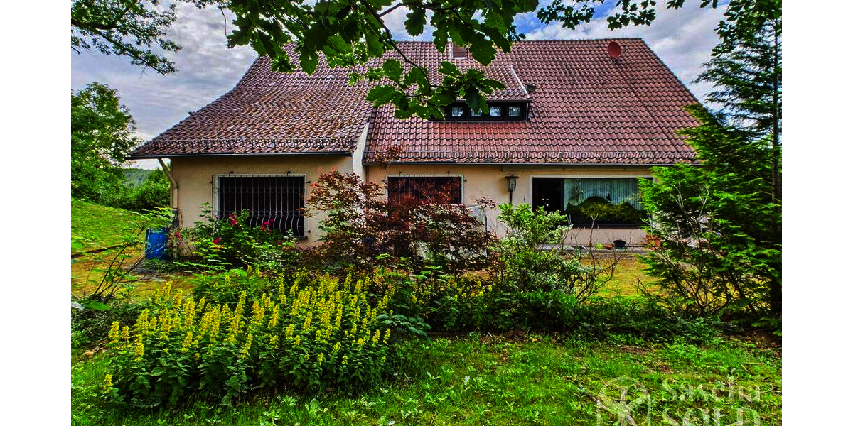 Wohnen mit Weitblick - Großzügiges Anwesen auf weitläufigem Grundstück in Elversberg - Einfamilienhaus Spiesen-Elversberg Spiesen | Angebot:26930946