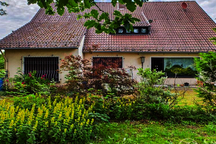 Wohnen mit Weitblick - Großzügiges Anwesen auf weitläufigem Grundstück in Elversberg - Haus Spiesen-Elversberg Spiesen | Angebot:26930946