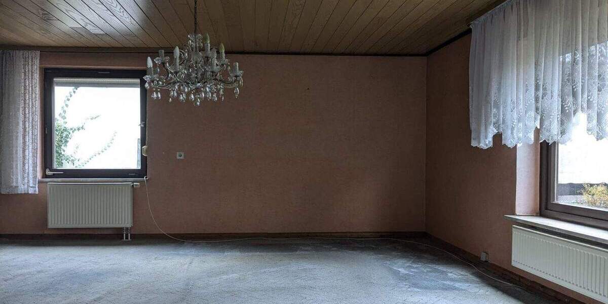 Einfamilienhaus Eppenbrunn - 8 Zimmer, 189 m&sup2;, 89.000&euro; | Angebot:25680372