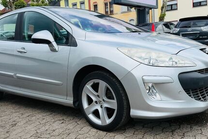 Peugeot 308 116.000 km 4.800 &euro; Saarbrücken 66115
