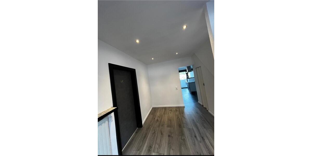 Reihenhaus Quierschied - 6 Zimmer, 140 m&sup2;, 170.000&euro; | Angebot:25253747