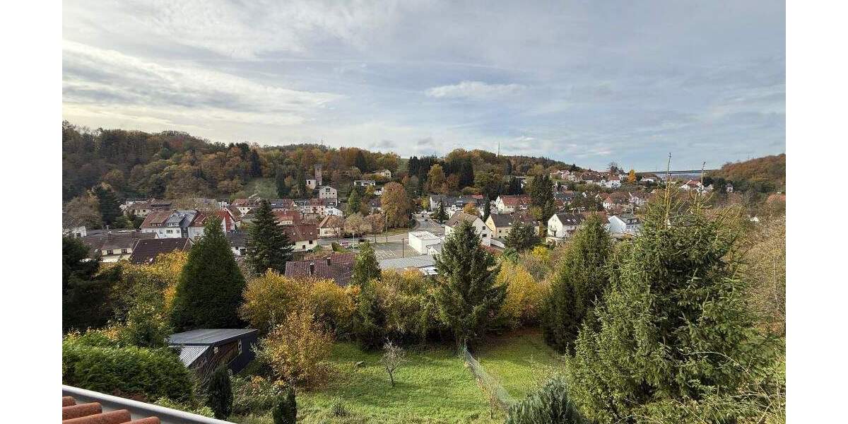 Etagenwohnung Saarbrücken Brebach-Fechingen - 4 Zimmer, 86 m&sup2;, 229.000&euro; | Angebot:25695570