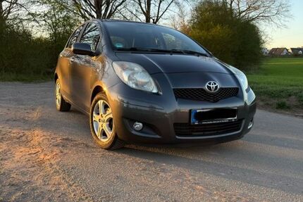 Toyota Yaris 187.000 km 3.600 &euro; Neunkirchen 66539