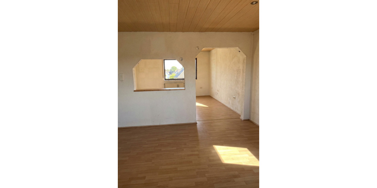 Mehrfamilienhaus, Wohnhaus Contwig - 8 Zimmer, 211 m&sup2;, 259.000&euro; | Angebot:26156071