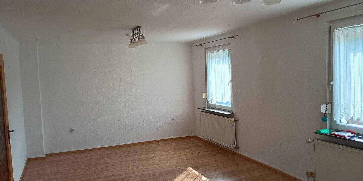 Doppelhaushälfte Saarbrücken Dudweiler Dudweiler - 7 Zimmer, 124 m&sup2;, 236.000&euro; | Angebot:26092851