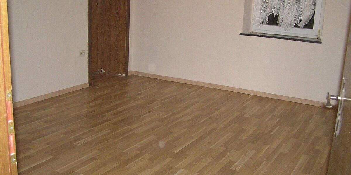 Mehrfamilienhaus, Wohnhaus Blieskastel Bierbach - 9 Zimmer, 220 m&sup2;, 159.000&euro; | Angebot:25760491